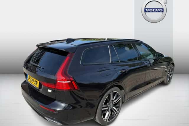 Volvo V60 (2021) thumbnail 3