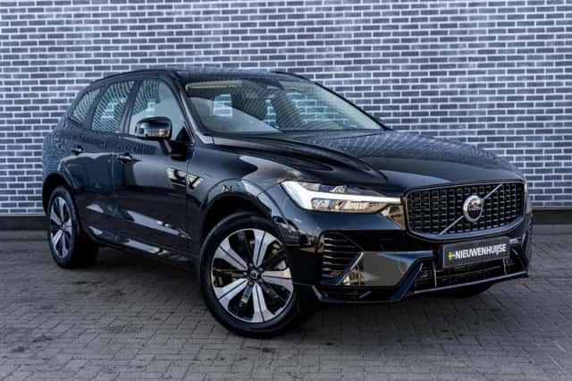 Volvo XC60 (2023) thumbnail 3