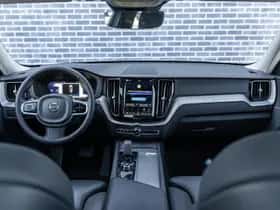 Volvo XC60 (2023) thumbnail 22