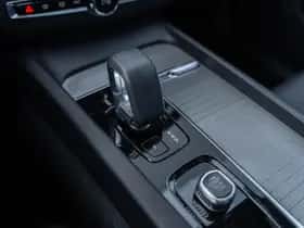 Volvo XC60 (2023) thumbnail 28