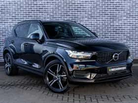 Volvo XC40 thumbnail 3