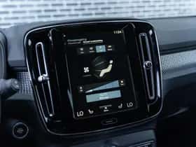 Volvo XC40 thumbnail 32