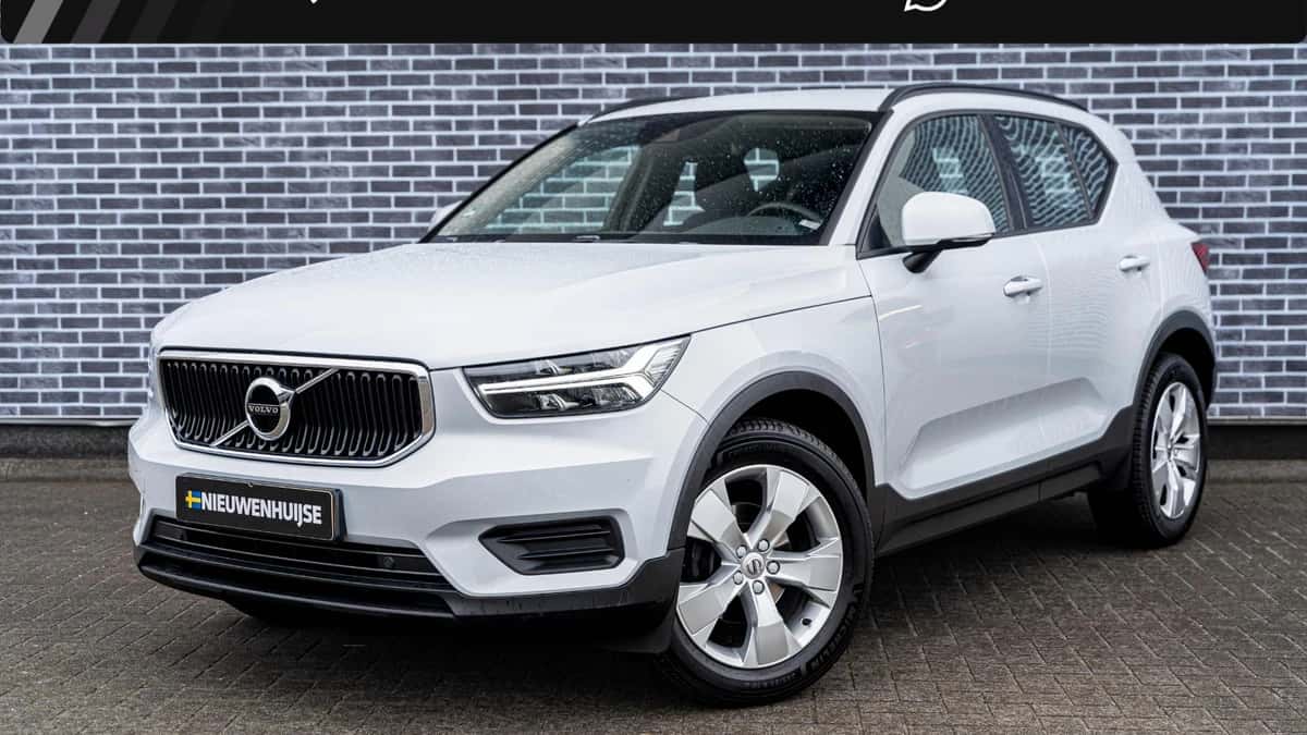 Volvo XC40 — foto 1