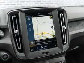 Volvo XC40 thumbnail 24
