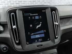 Volvo XC40 thumbnail 25