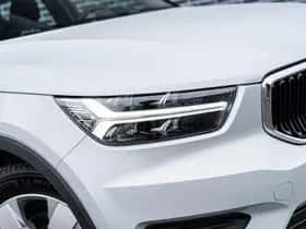 Volvo XC40 thumbnail 5