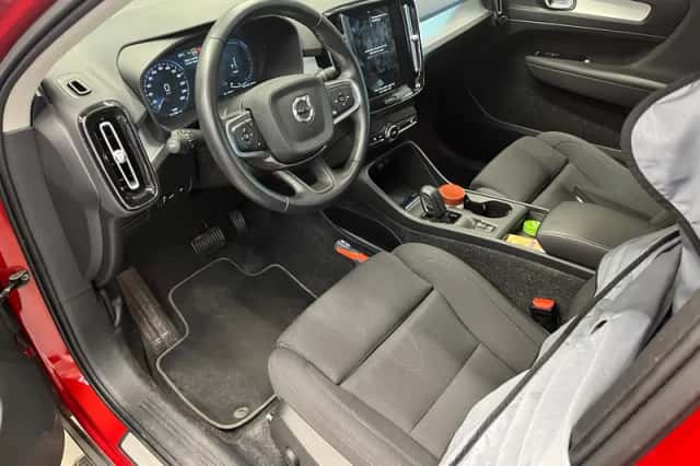 Volvo XC40 (2021) thumbnail 5