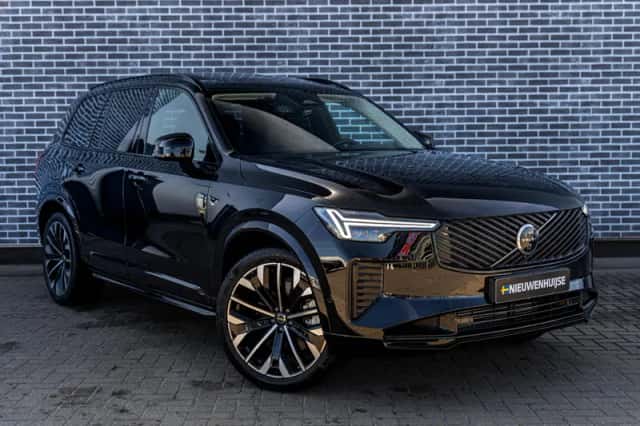 Volvo XC90 (2025) thumbnail 3
