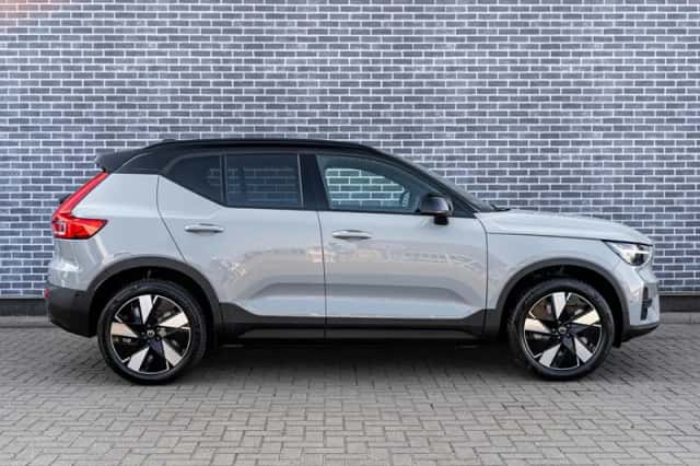 Volvo EX40 (2026) thumbnail 6