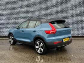 Volvo XC40 thumbnail 4