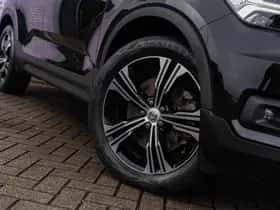 Volvo XC40 thumbnail 13