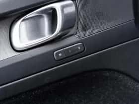 Volvo XC40 thumbnail 25