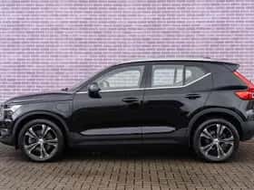 Volvo XC40 thumbnail 4