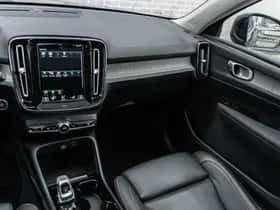Volvo XC40 thumbnail 40
