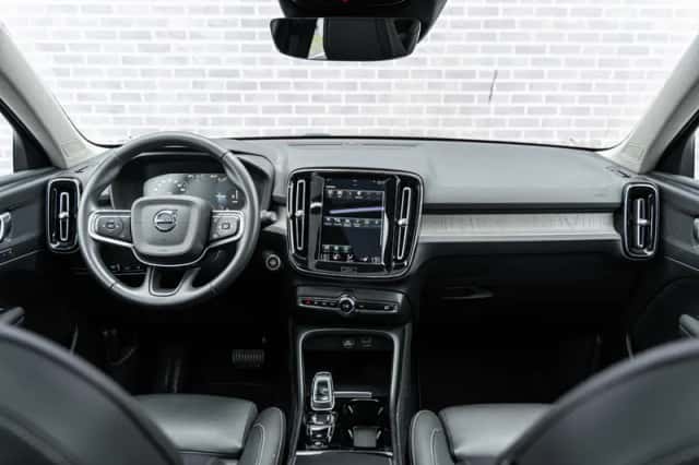 Volvo XC40 (2021) thumbnail 5