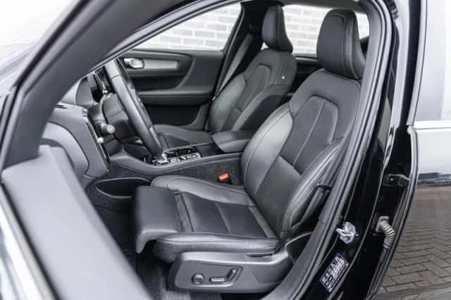 Volvo XC40 (2021) thumbnail 6