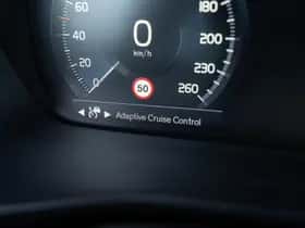 Volvo XC40 thumbnail 33