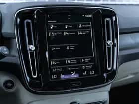 Volvo XC40 thumbnail 42