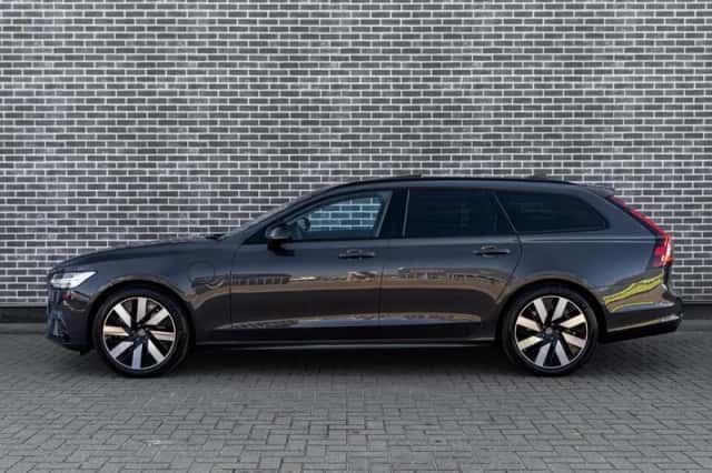 Volvo V90 (2025) thumbnail 2