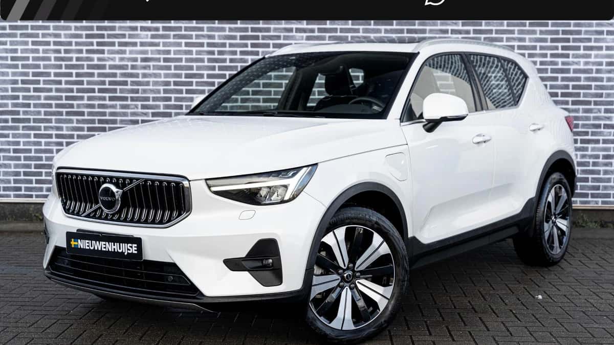 Volvo XC40 — foto 1