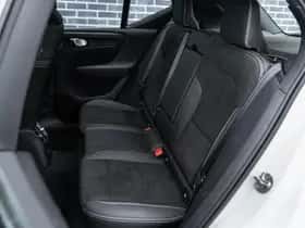 Volvo XC40 thumbnail 18