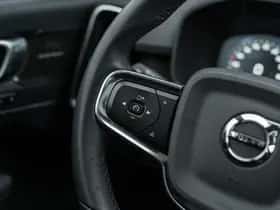 Volvo XC40 thumbnail 25