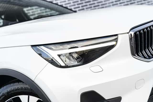 Volvo XC40 (2022) thumbnail 6