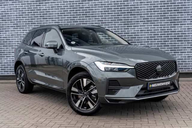 Volvo XC60 (2025) thumbnail 3
