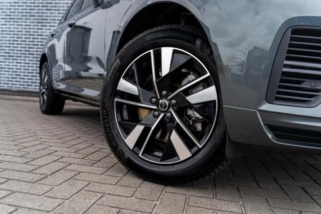 Volvo XC60 (2025) thumbnail 5