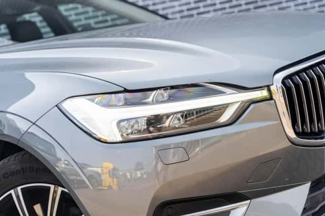 Volvo XC60 (2018) thumbnail 5