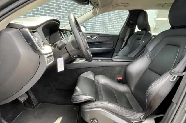 Volvo XC60 (2018) thumbnail 6