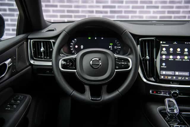 Volvo V60 (2026) thumbnail 2