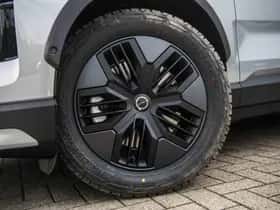 Volvo EX30 thumbnail 36