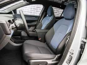 Volvo EX30 thumbnail 6