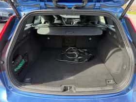 Volvo V60 (2021) thumbnail 7