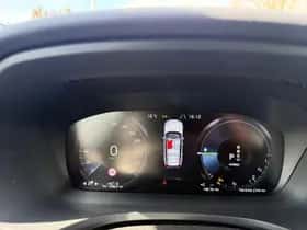 Volvo V60 (2021) thumbnail 8