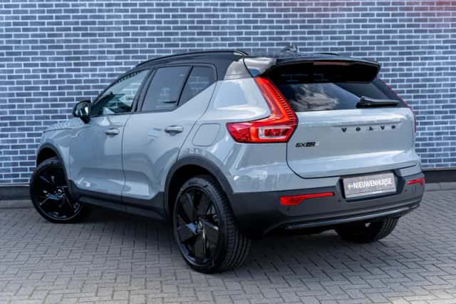 Volvo EX40 (2026) thumbnail 2