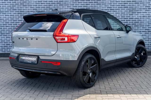 Volvo EX40 (2026) thumbnail 5