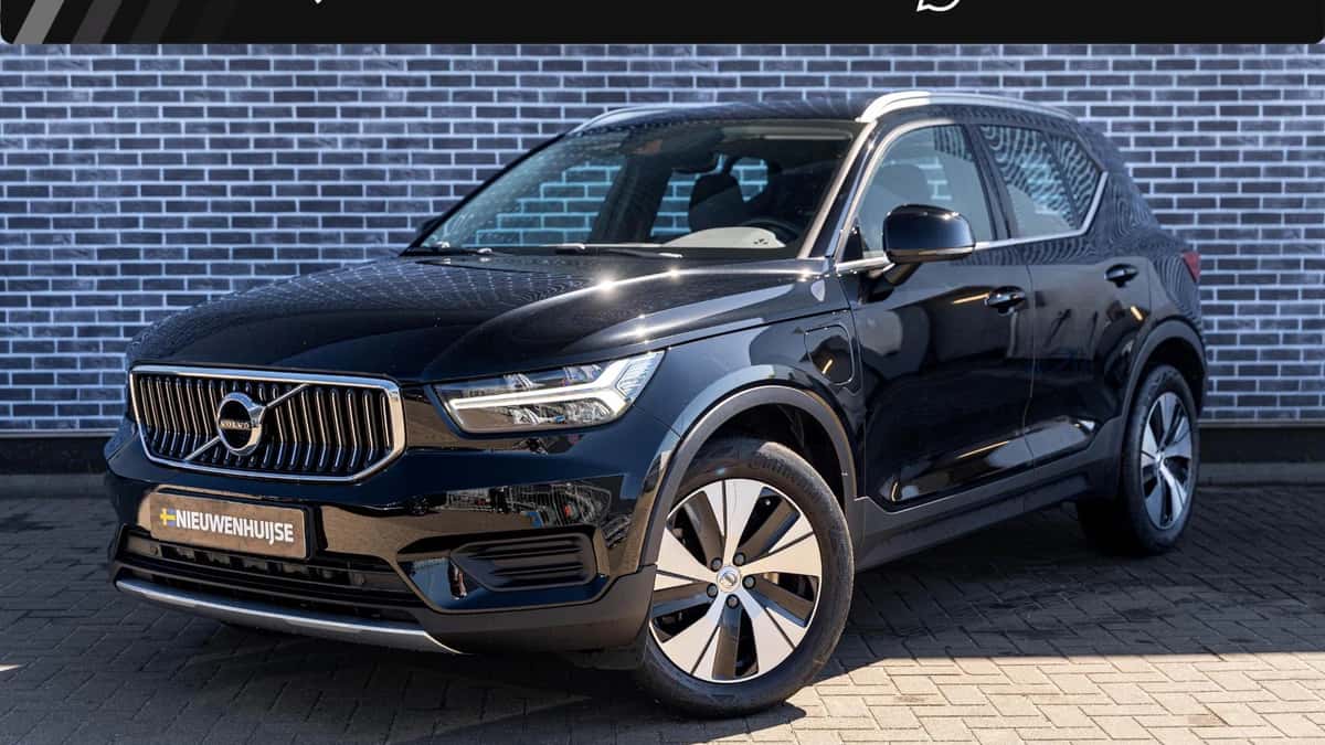 Volvo XC40 — foto 1