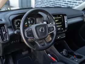 Volvo XC40 thumbnail 17