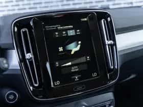 Volvo XC40 thumbnail 32