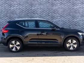 Volvo XC40 thumbnail 6