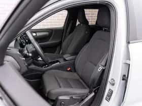 Volvo XC40 thumbnail 18