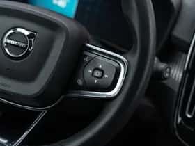 Volvo XC40 thumbnail 26