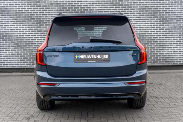 Volvo XC90 (2026) thumbnail 3