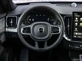 Volvo XC90 thumbnail 3