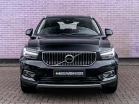 Volvo XC40 thumbnail 2