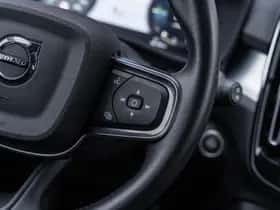 Volvo XC40 thumbnail 25