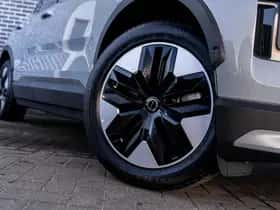 Volvo EX30 thumbnail 4