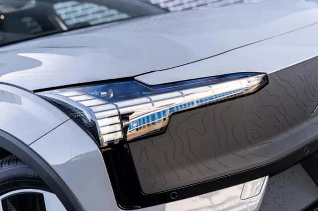 Volvo EX30 (2025) thumbnail 6